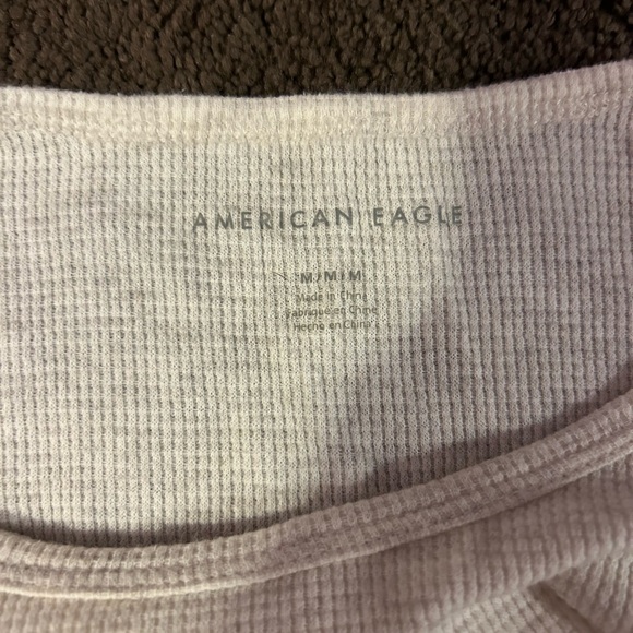 American Eagle Crop Top - Picture 3 of 3